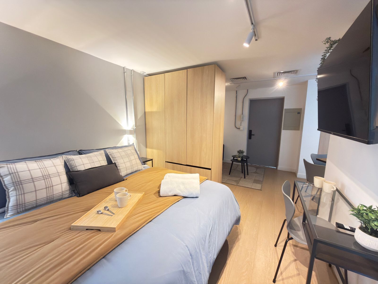 1 bedroom, iron/ironing board, WiFi, bed sheets