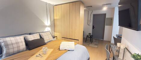 1 chambre, fer et planche Ă repasser, Wi-Fi, literie fournie