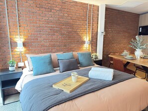 1 Schlafzimmer, Schreibtisch, Bügeleisen/Bügelbrett, WLAN