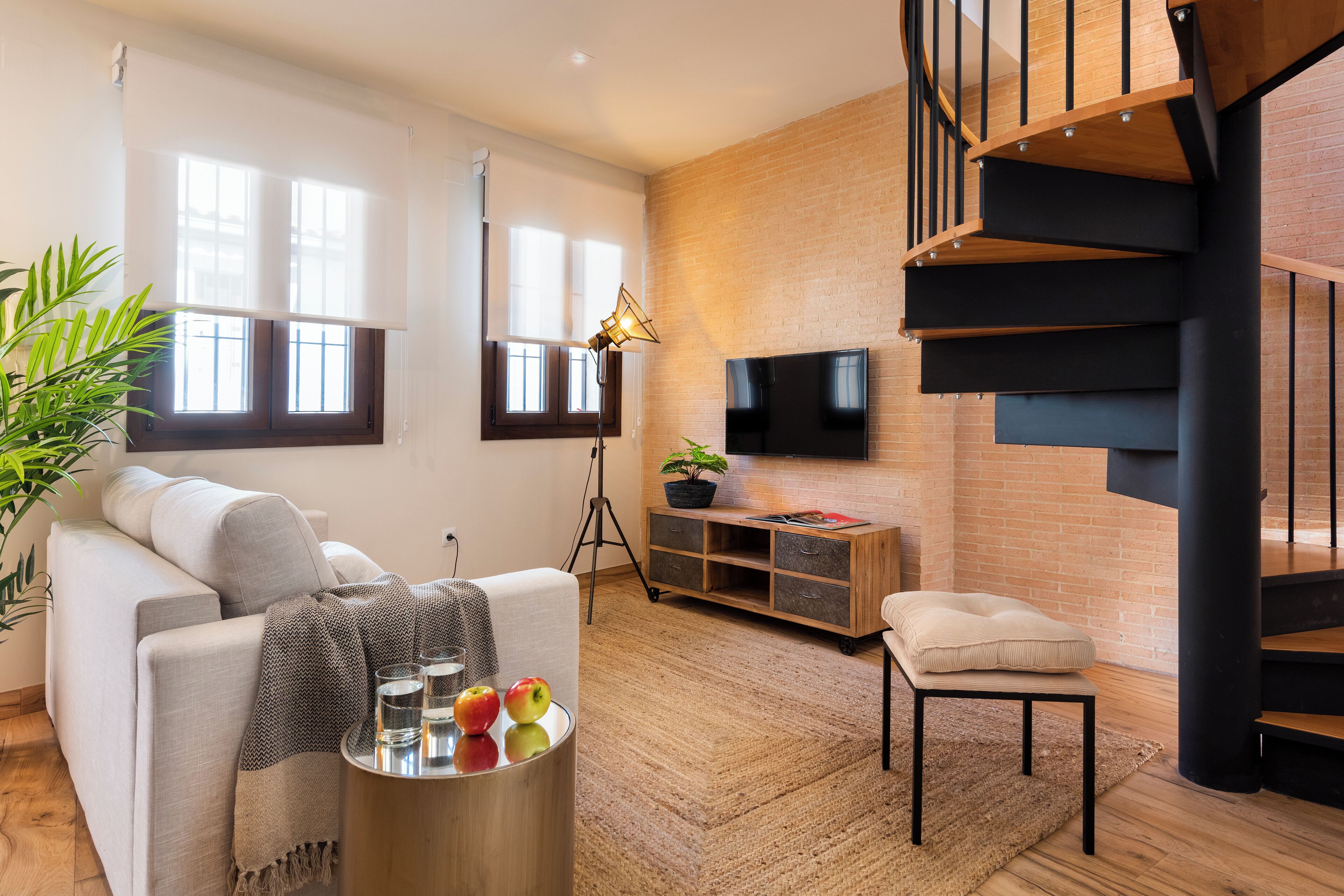 Departamento exclusivo, 2 habitaciones, Terraza | Caja de seguridad en la habitación y cortinas blackout 