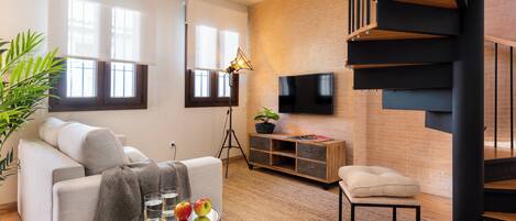 Exclusief appartement, 2 slaapkamers, terras | Een kluis op de kamer, verduisterende gordijnen