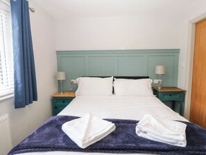 1 bedroom, individually decorated, individually furnished, free WiFi