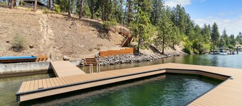 Waterfront home with retro flare - private dock w/boat slip & game room