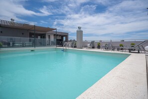 Seasonal outdoor pool - Terre Palermo Hollywood by Argenhost (Buenos Aires)