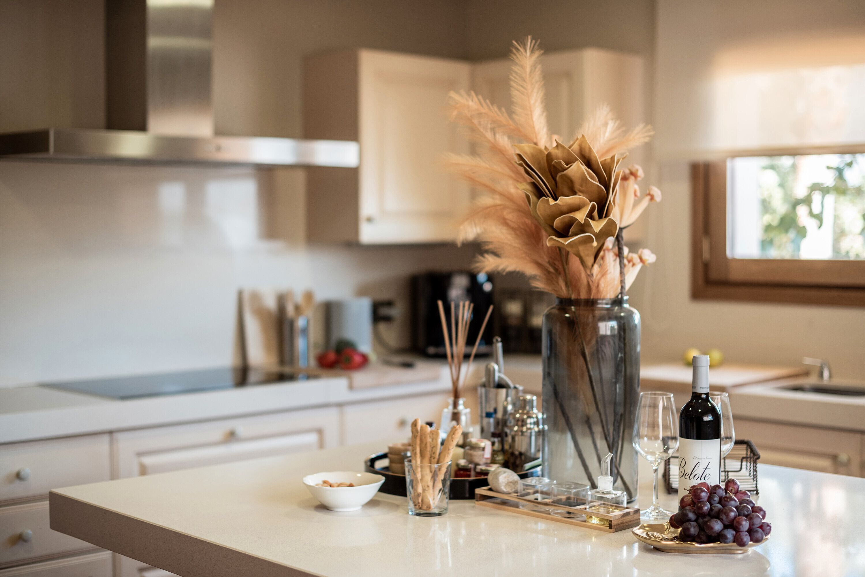 Réfrigérateur, micro-ondes, four, lave-vaisselle