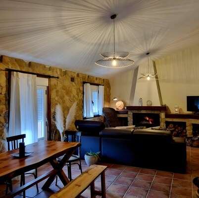 Country House 'El Berral' with Mountain View and Balcony