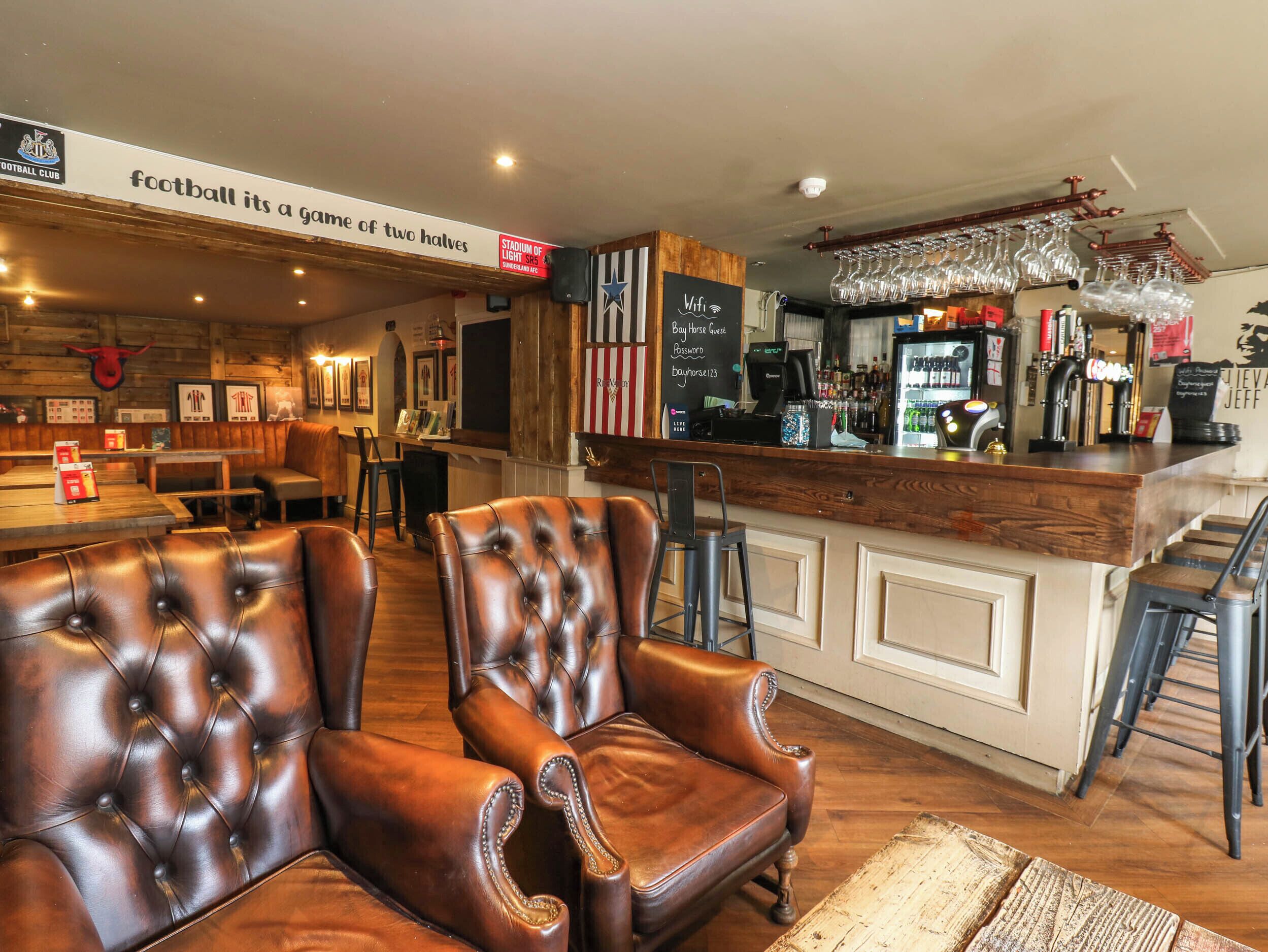 Bar (in der Unterkunft)