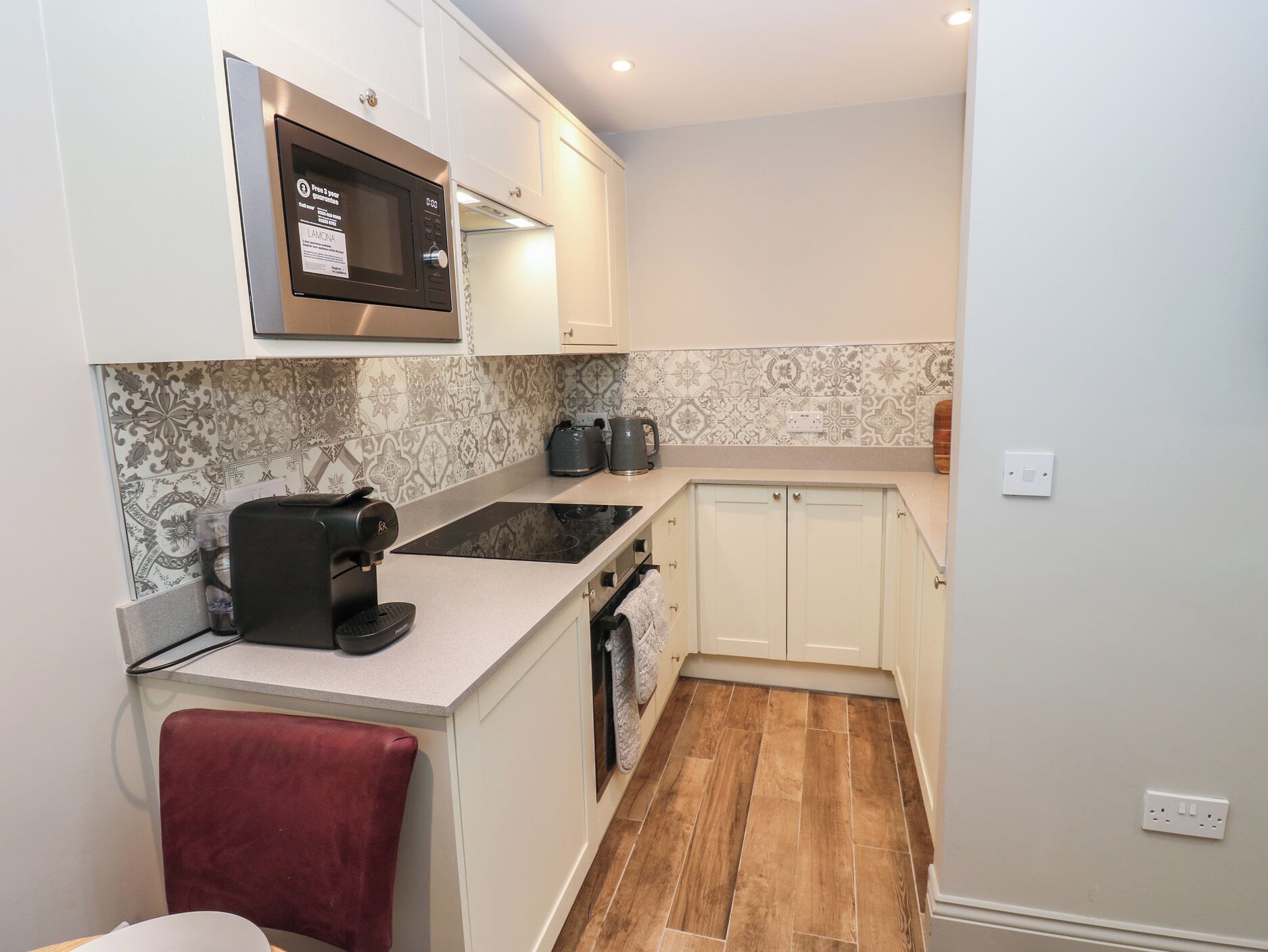 เครื่องล้างจาน, เครื่องครัว/จาน/ช้อนส้อม