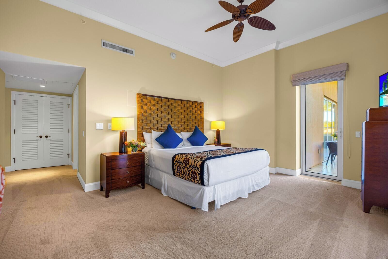 4 bedrooms, iron/ironing board, travel cot, free WiFi