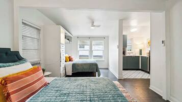 1 bedroom, travel cot, WiFi, bed sheets