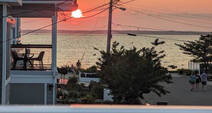 Heart of Beach Haven w/ Bay view