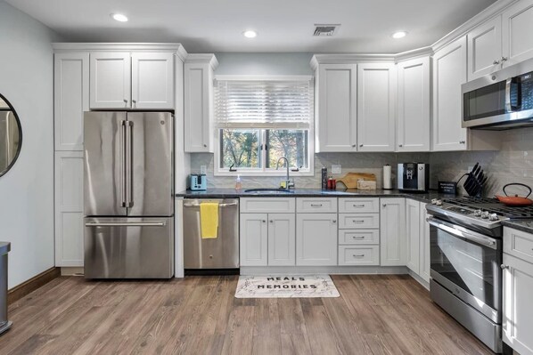 Fridge, microwave, oven, stovetop - Newly built home perfectly located near Skippack! (Skippack Township)