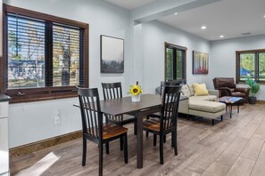 تناول الطعام