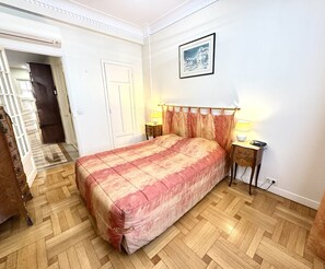 1 bedroom, iron/ironing board, free WiFi, bed sheets
