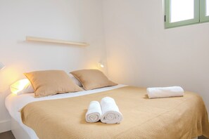 2 chambres, fer et planche Ă repasser, Wi-Fi, draps fournis