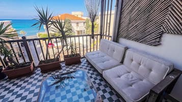 Luxury Double Room, Balcony, Sea View | Terrace/patio