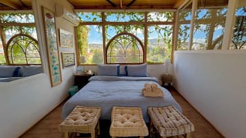 Basic-Zimmer, eingeschränkter Meerblick | Bügeleisen/Bügelbrett, kostenloses WLAN