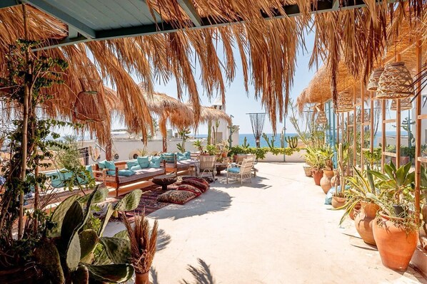 Terrace/patio - Blue Marlin Batroun (Batroun)