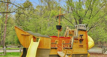 Full Hook up 30 Amp Site W Up to 26Ft