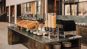 Petit déjeuner préparé sur commande servi tous les jours en supplément