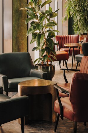 Reception - The Cyrus Hotel (Wroclaw)