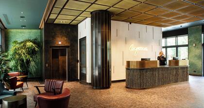 Cyrus Hotel
