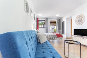 2 chambres, fer et planche à repasser, draps fournis