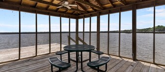 NEW! Lake Escape - Lake Waccamaw