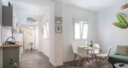 Jardín: Cómodo y Luminoso Apartamento