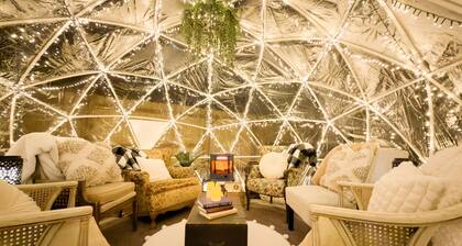 Cozy Luxe Retreat| High-End Design w/outdoor fire pit WI Dells, Cascade MT, Devils Lake