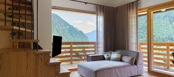 Chalet "de la Tata" with Mountain Views, Private Wellness Area and WiFi