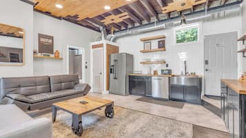 TV, stereo, offices