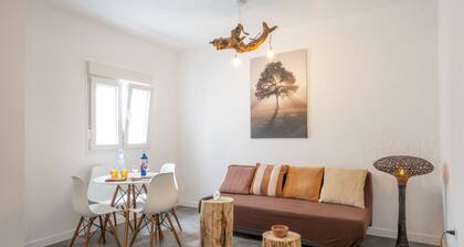 Aire: Cómodo y Luminoso Apartamento