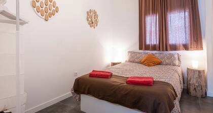 Aire: Cómodo y Luminoso Apartamento