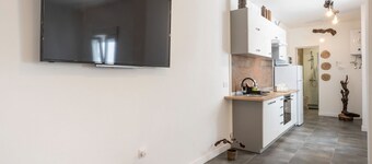 Aire: Cómodo y Luminoso Apartamento