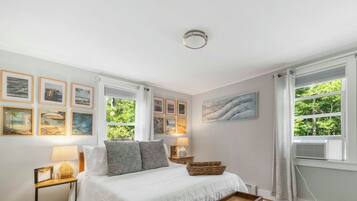 3 chambres, fer et planche à repasser, Wi-Fi gratuit, draps fournis