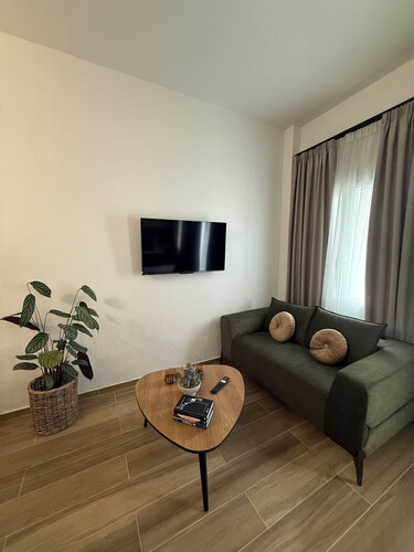 The Jax Luxury City Suites