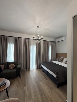 Superior Apartment, Balcony, City View | Blackout curtains, soundproofing, iron/ironing board, free WiFi - The Jax Luxury City Suites (Igoumenitsa)