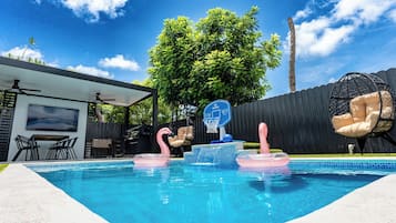 Piscina all'aperto