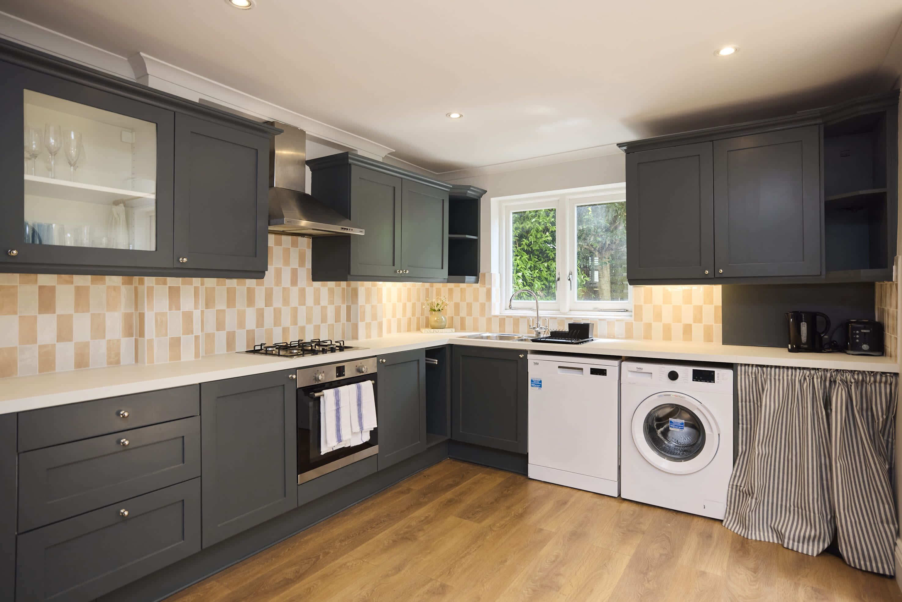 Frigorifero, forno, lavastoviglie, tostapane