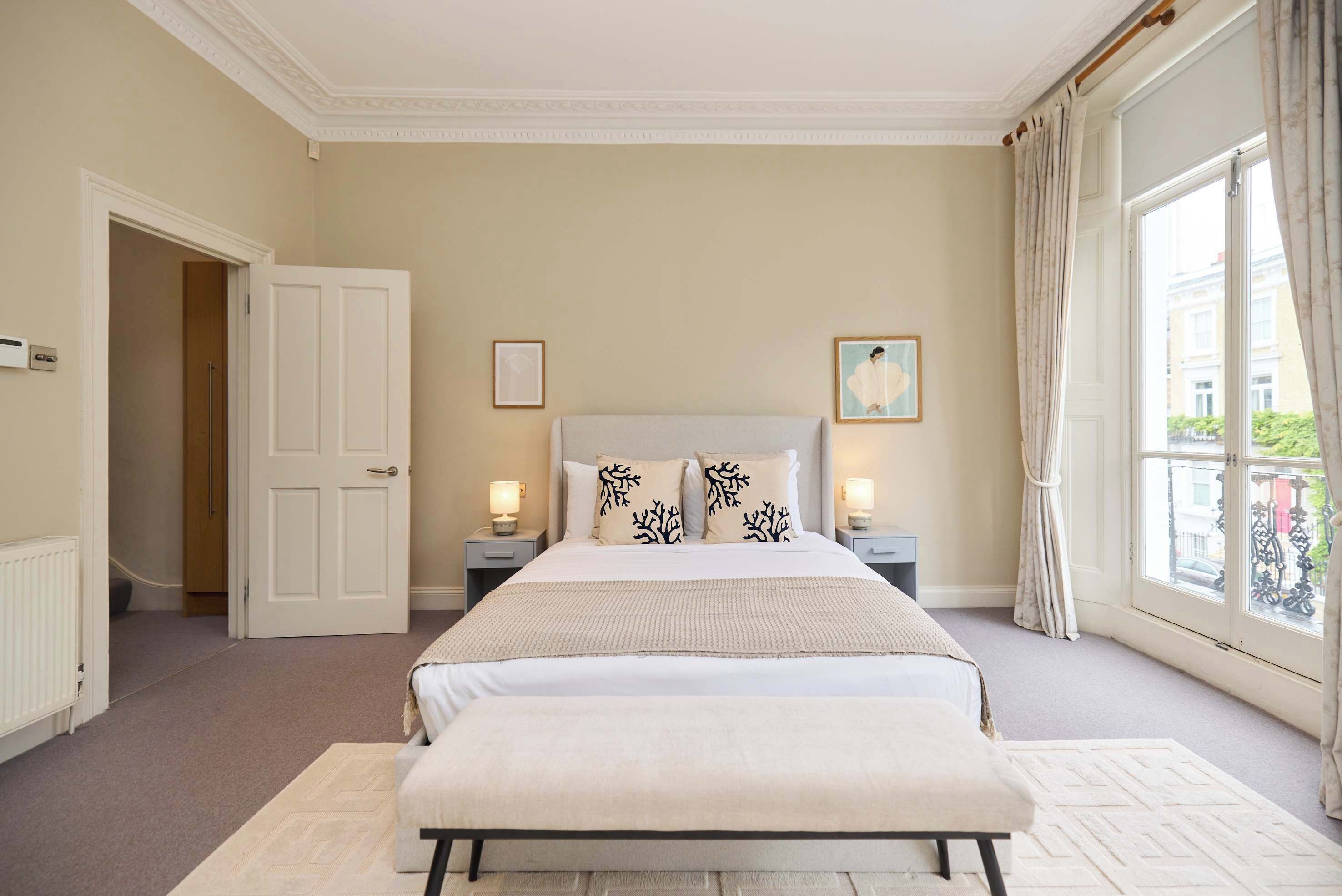 4 chambres, fer et planche à repasser, Wi-Fi, draps fournis