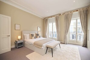 4 Schlafzimmer, Bügeleisen/Bügelbrett, WLAN, Bettwäsche