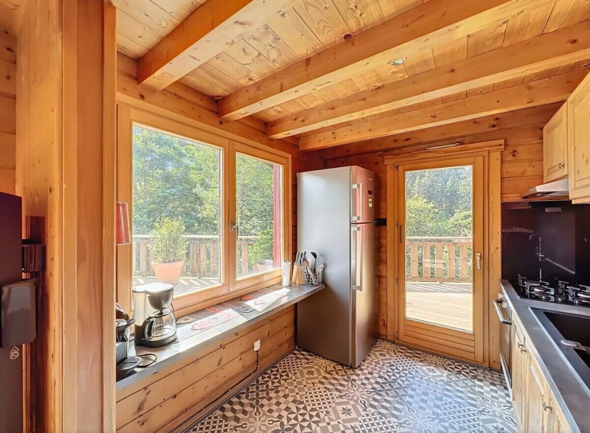 冰箱、微波炉、烤箱、炉灶