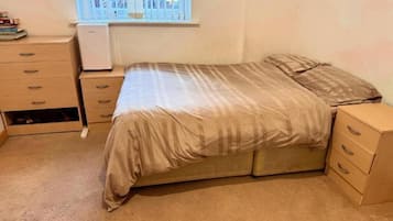 Shared Dormitory, 1 Bedroom, Balcony, Lake View | 1 bedroom