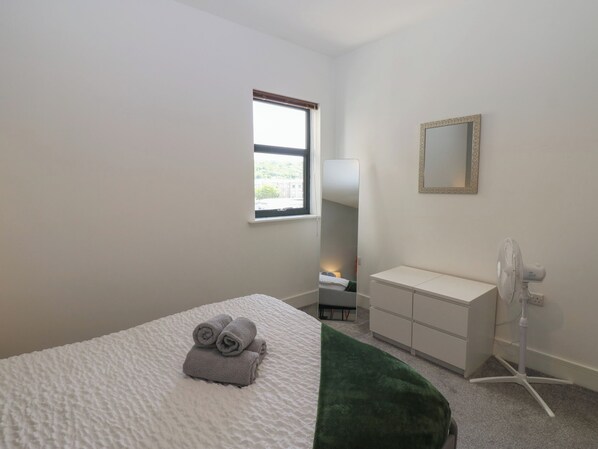 1 habitación, decoración personalizada y muebles diferentes 