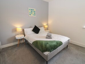 1 bedroom, individually decorated, individually furnished, free WiFi