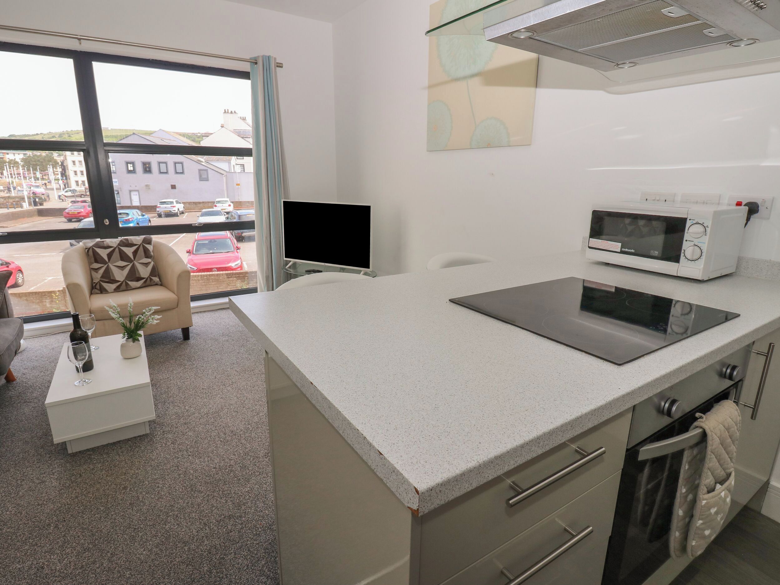 Cookware/dishes/utensils