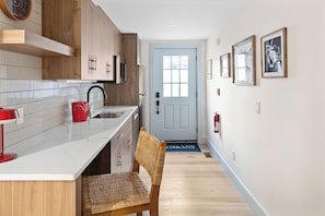 Premium Room, 1 King Bed with Sofa bed, Non Smoking, Kitchenette | Private kitchen