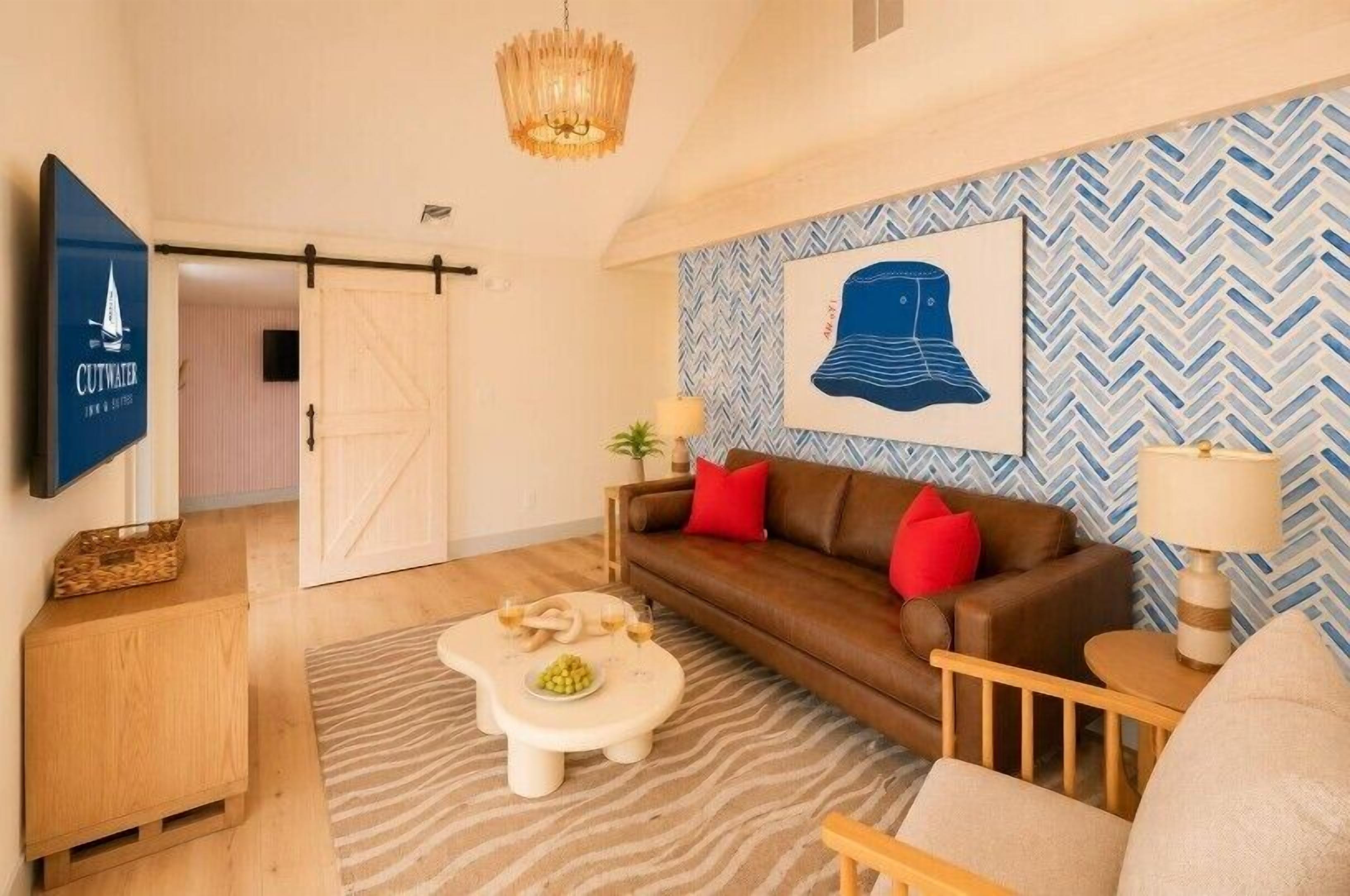 Executive Triple Room, Multiple Beds, Non Smoking, Kitchenette | Premium bedding, down duvets, in-room safe, blackout curtains