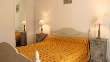 1 makuuhuone, silitysrauta/-lauta, Wi-Fi, vuodevaatteet